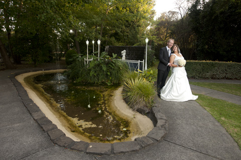 Wedding Photography of Melbourne bridal couple at Bram Leigh water pond